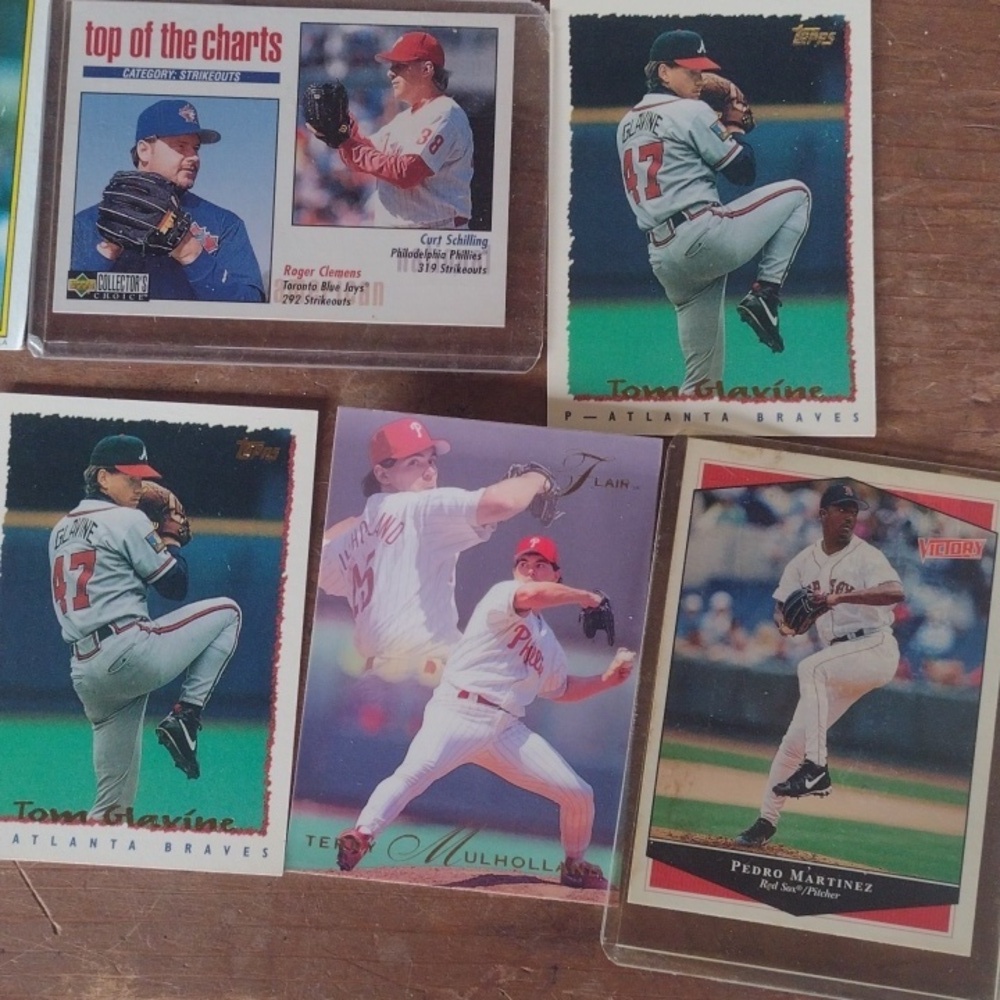 Assorted Baseball Trading Cards Set - Picture 2 of 5